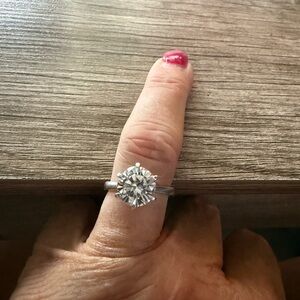 Elegant Silver Diamond Ring
